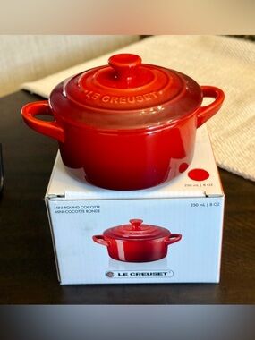 Le Creuset Red Mini Round 8oz Cocotte with Lid